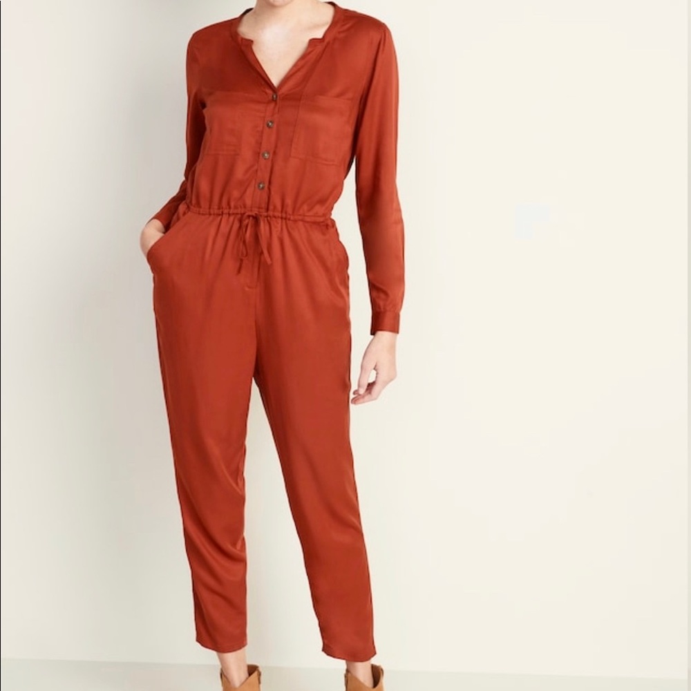 🆕 Waist-Defined Utility Jumpsuit *NWT*